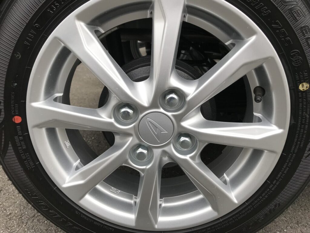 ダイハツサイドブレーキ車ホイール